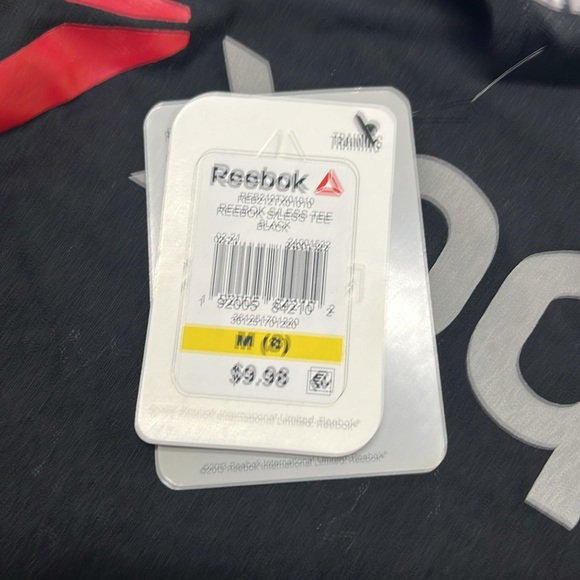 NWT Reebok boys sleeveless tee - Picture 6 of 6